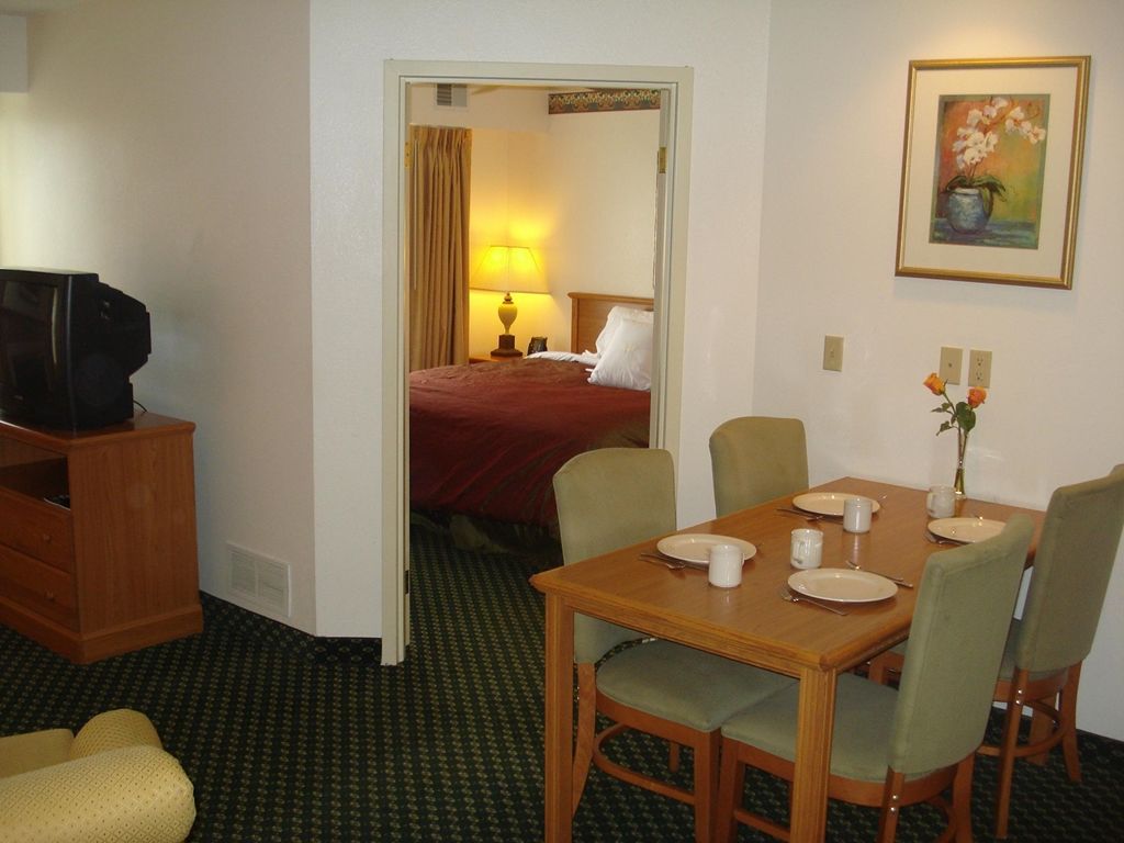 Homewood Suites Grand Rapids Szoba fotó
